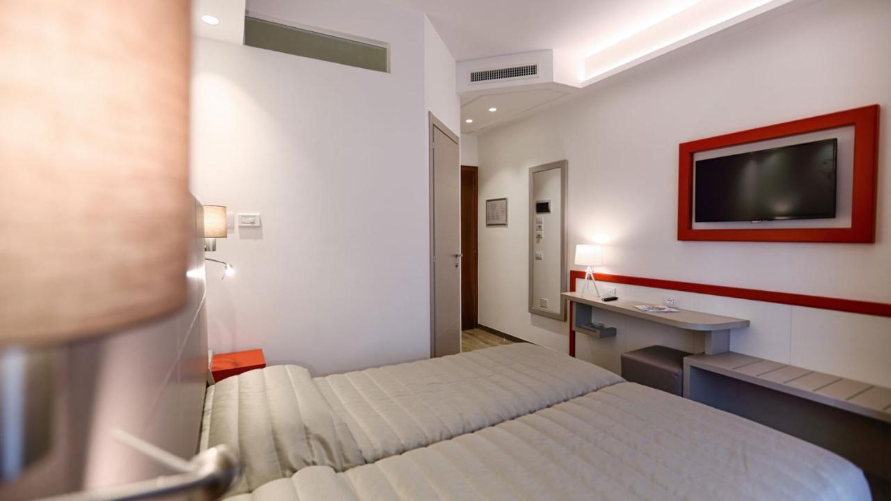 Hotel La Serena Bibione Exterior photo